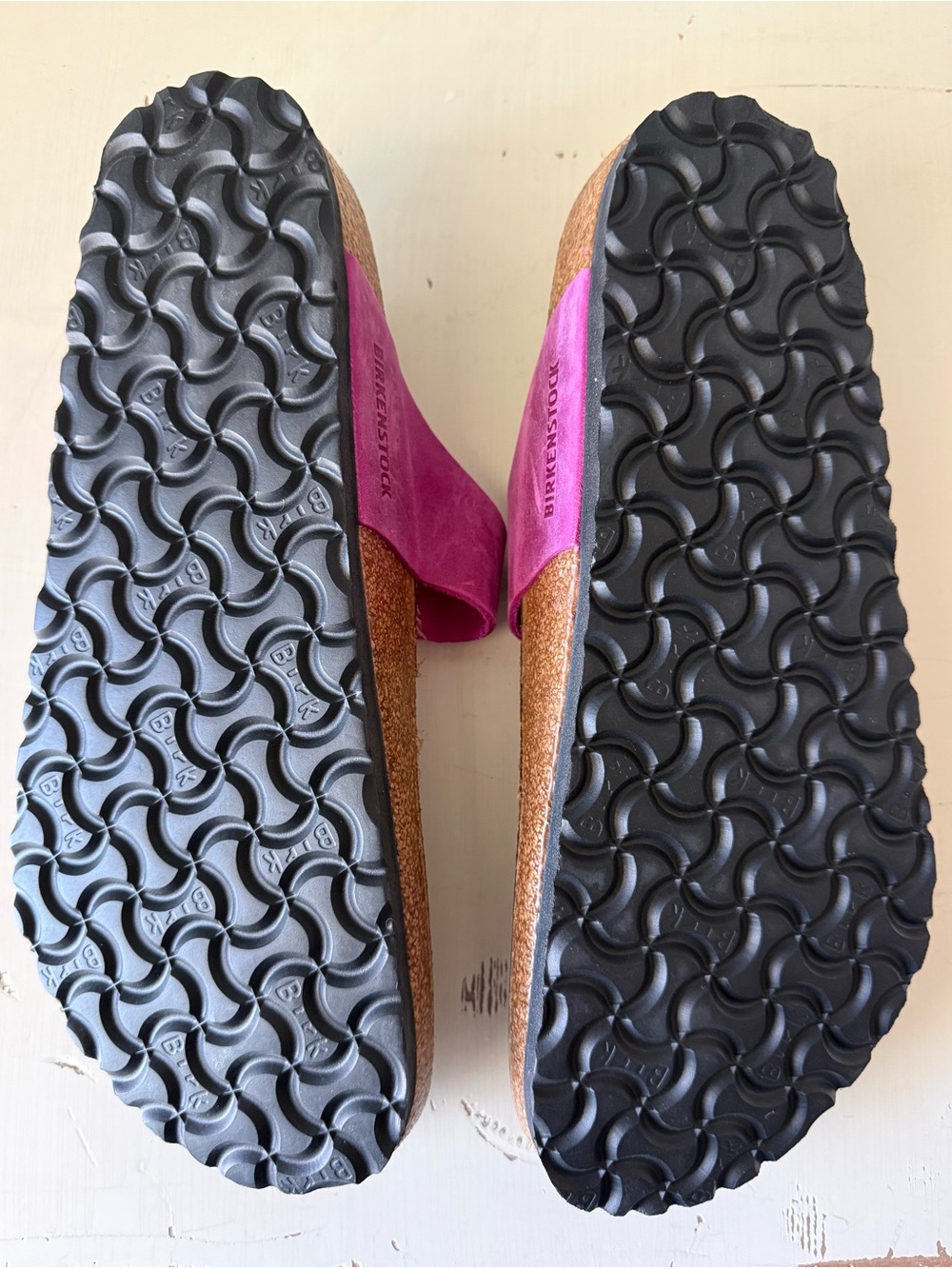 Birkenstock Gizeh braided sandals, festival fuchsia ā¢
Women's EU 41 - Picture 5 of 5